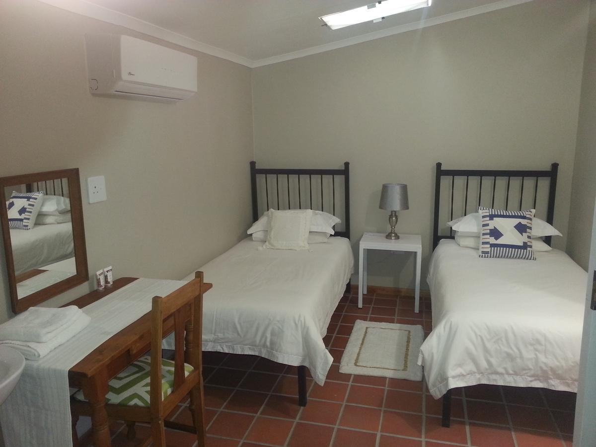 Middelkraal Accommodation Garies Bagian luar foto